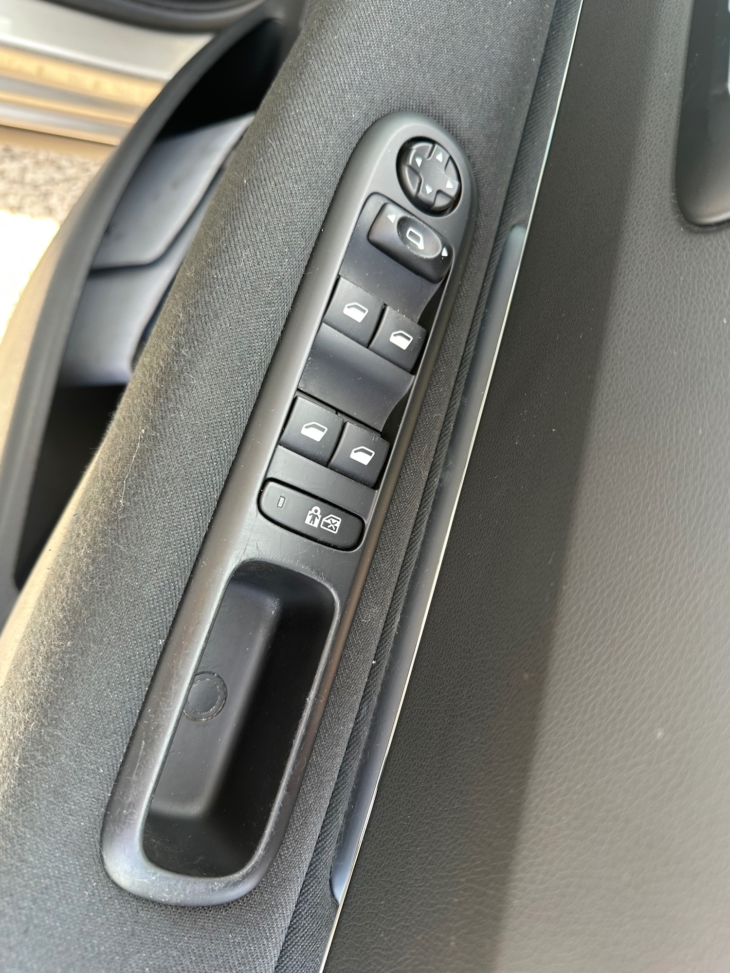 Used Peugeot 3008 2012 for sale - 76263672: Photo 16