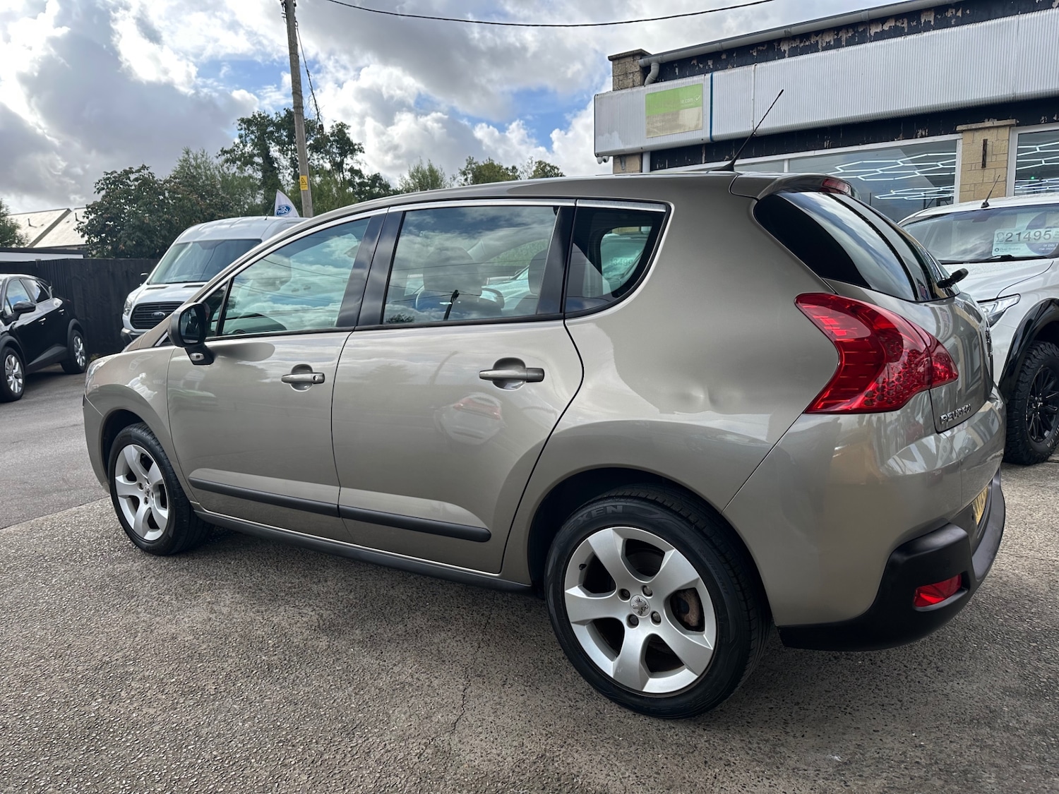 Used Peugeot 3008 2012 for sale - 76263672: Photo 3