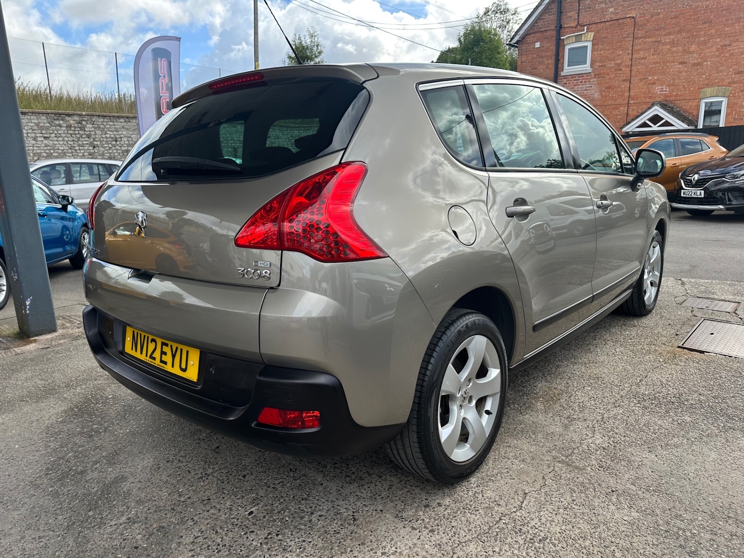 Used Peugeot 3008 2012 for sale - 76263672: Photo 5