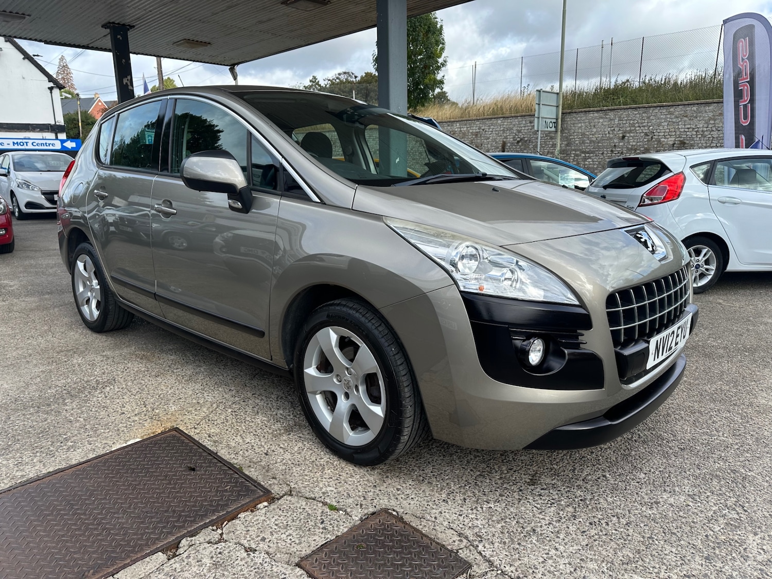 Used Peugeot 3008 2012 for sale - 76263672: Photo 8