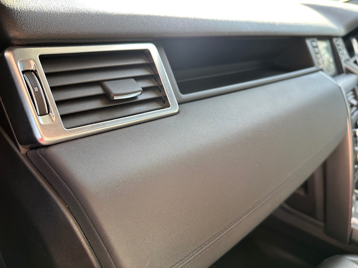 Used Land Rover Discovery Sport 2019 for sale - 76543112: Photo 56