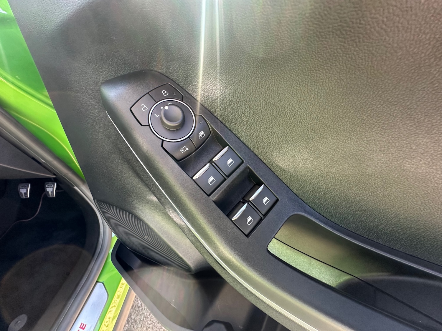 Vehicle 28