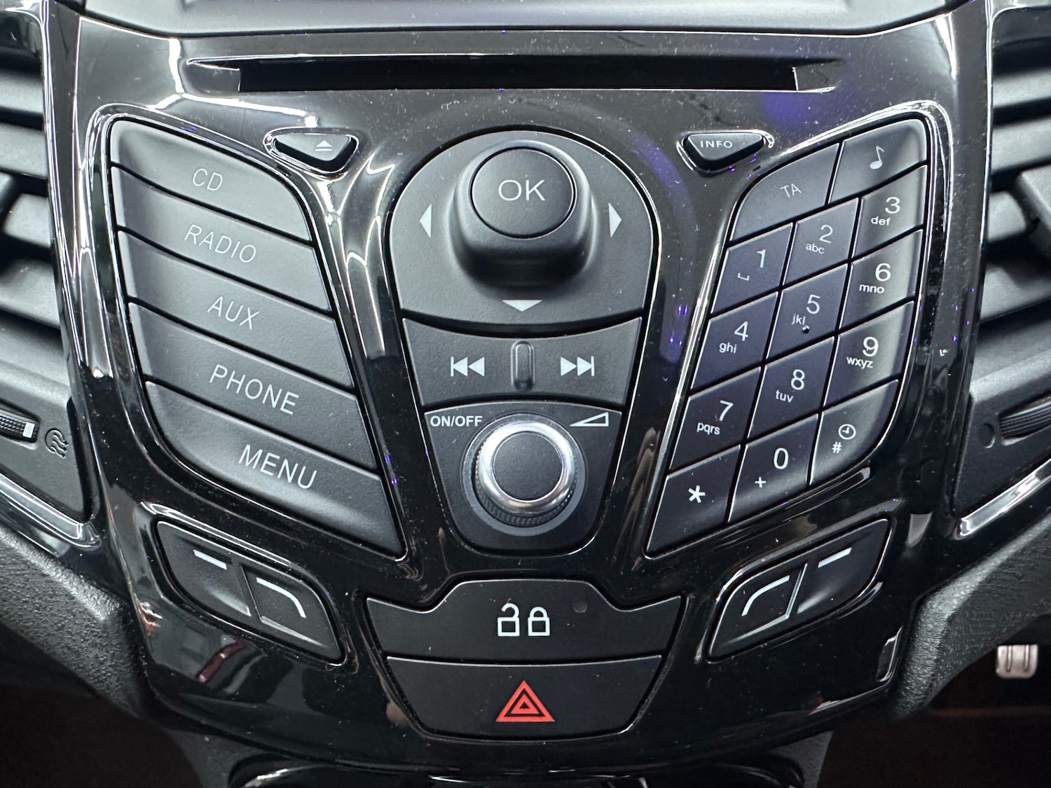 Used Ford Fiesta 2014 for sale - 76835147: Photo 43