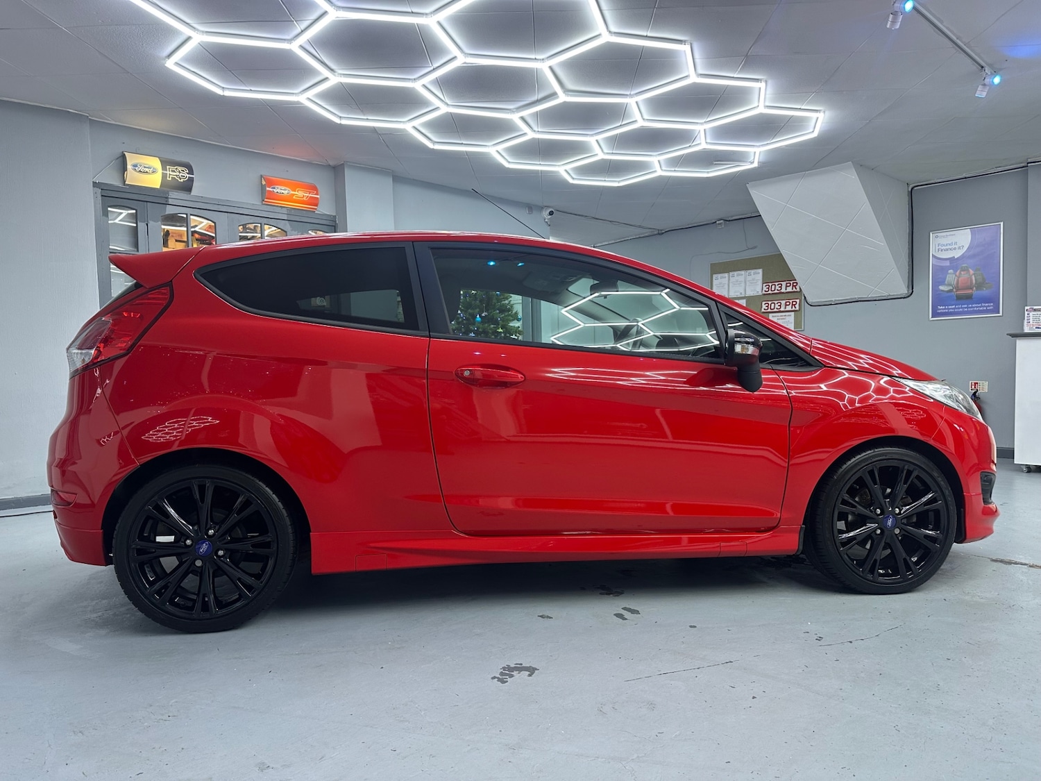 Used Ford Fiesta 2014 for sale - 76835147: Photo 7