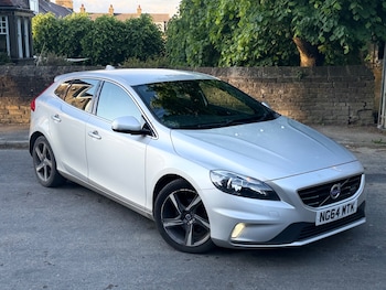 Used Volvo V40 2015 for sale - 78828371: Photo