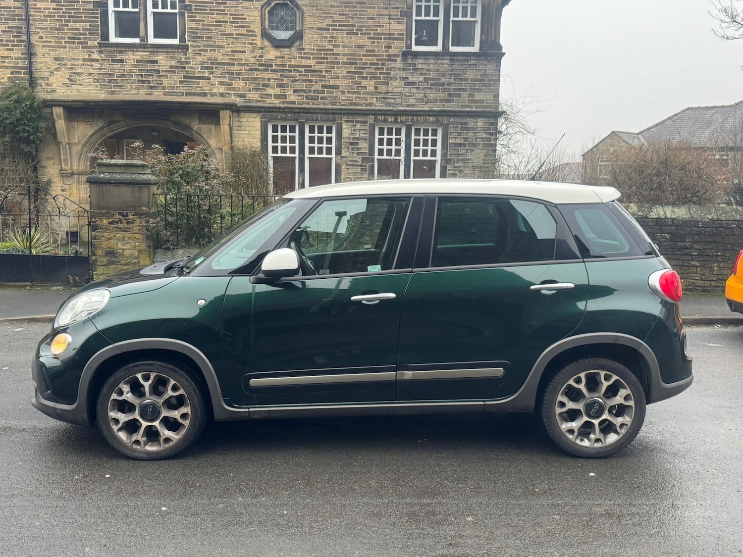 Used Fiat 500L 2013 for sale - 77435418: Photo 4