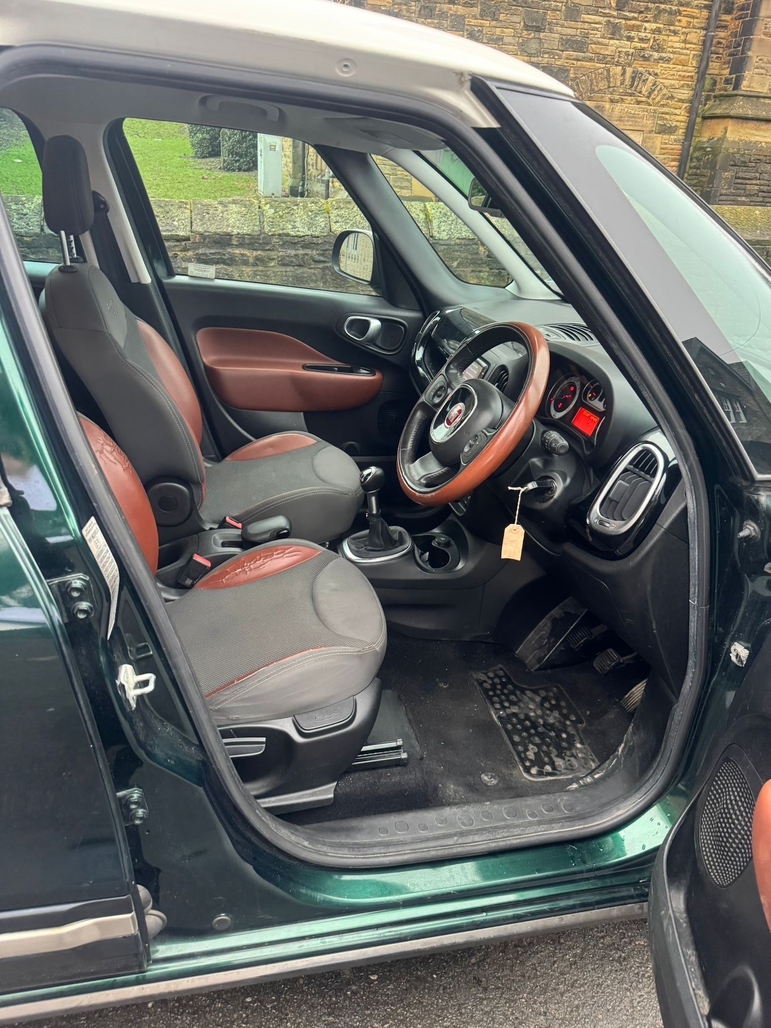 Used Fiat 500L 2013 for sale - 77435418: Photo 8