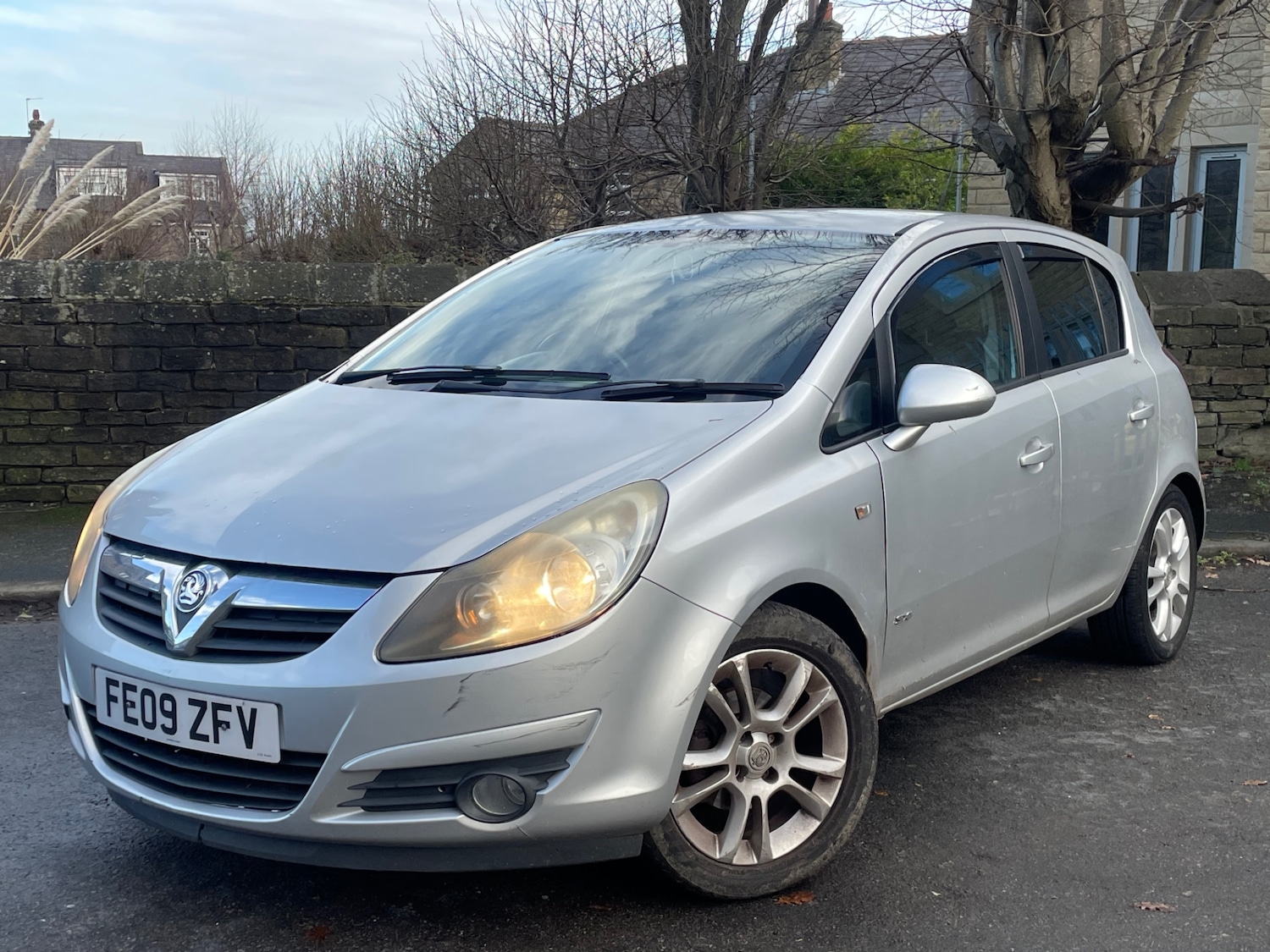 Used Vauxhall Corsa 2009 for sale - 77118898: Photo 1