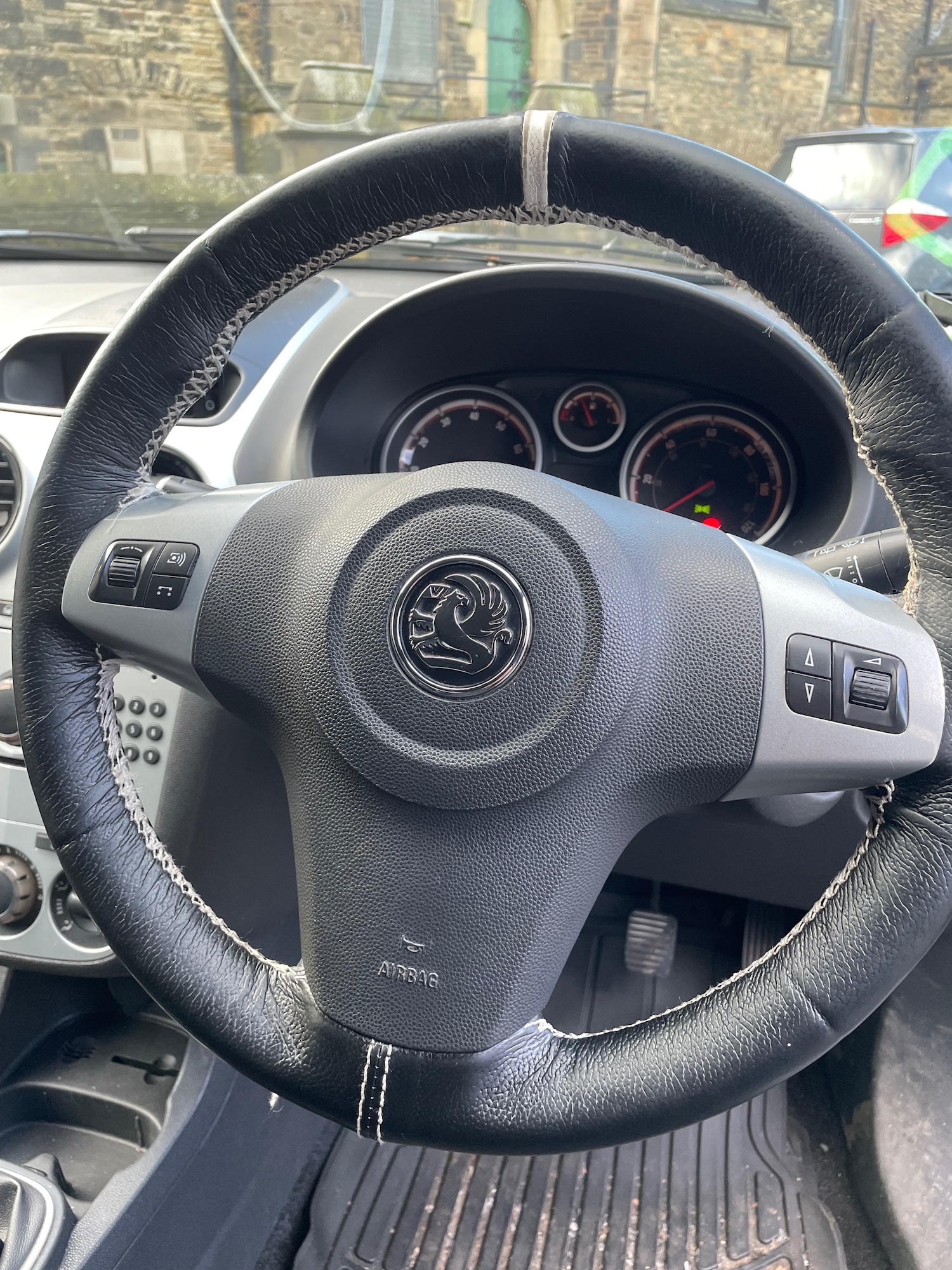 Used Vauxhall Corsa 2009 for sale - 77118898: Photo 11