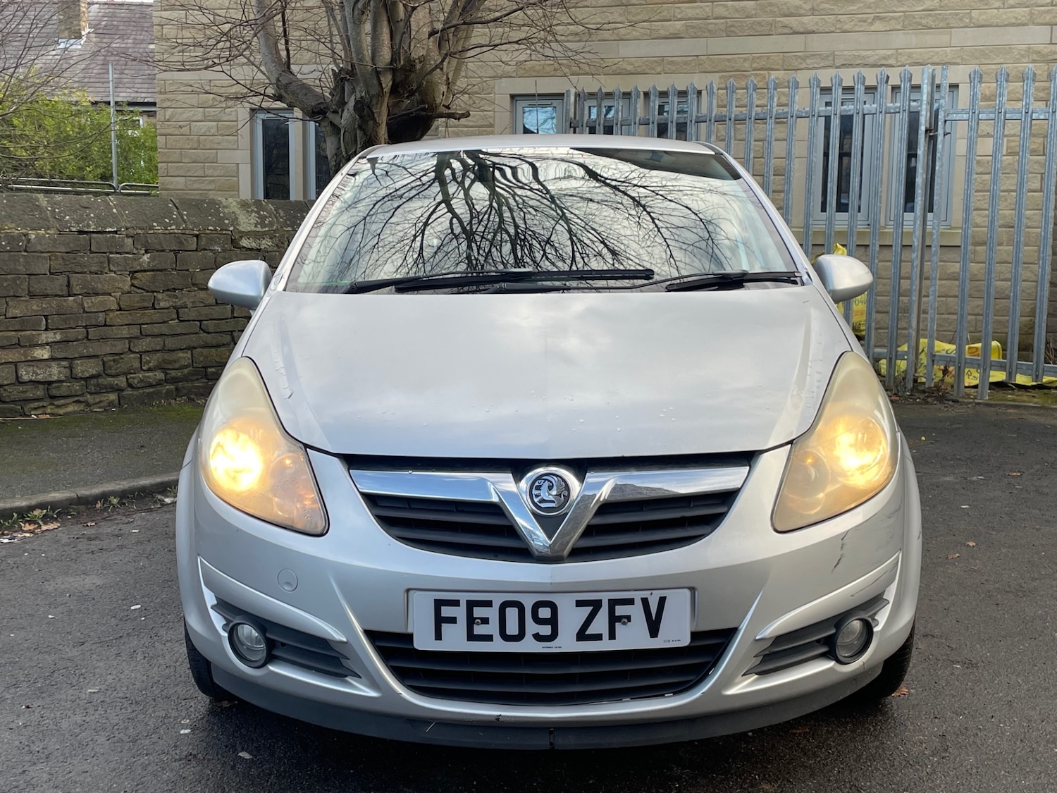 Used Vauxhall Corsa 2009 for sale - 77118898: Photo 3