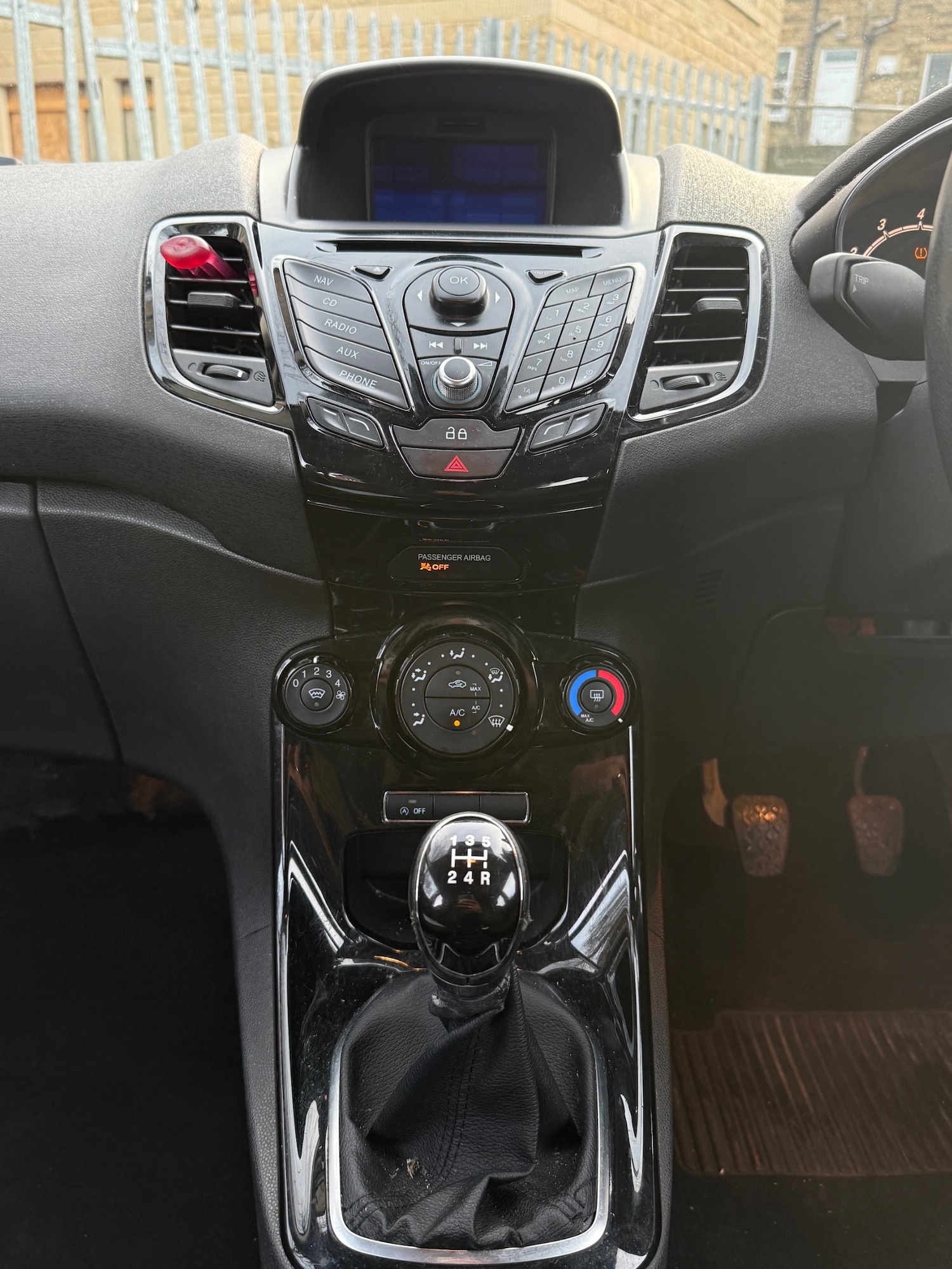 Used Ford Fiesta 2015 for sale - 77173242: Photo 10