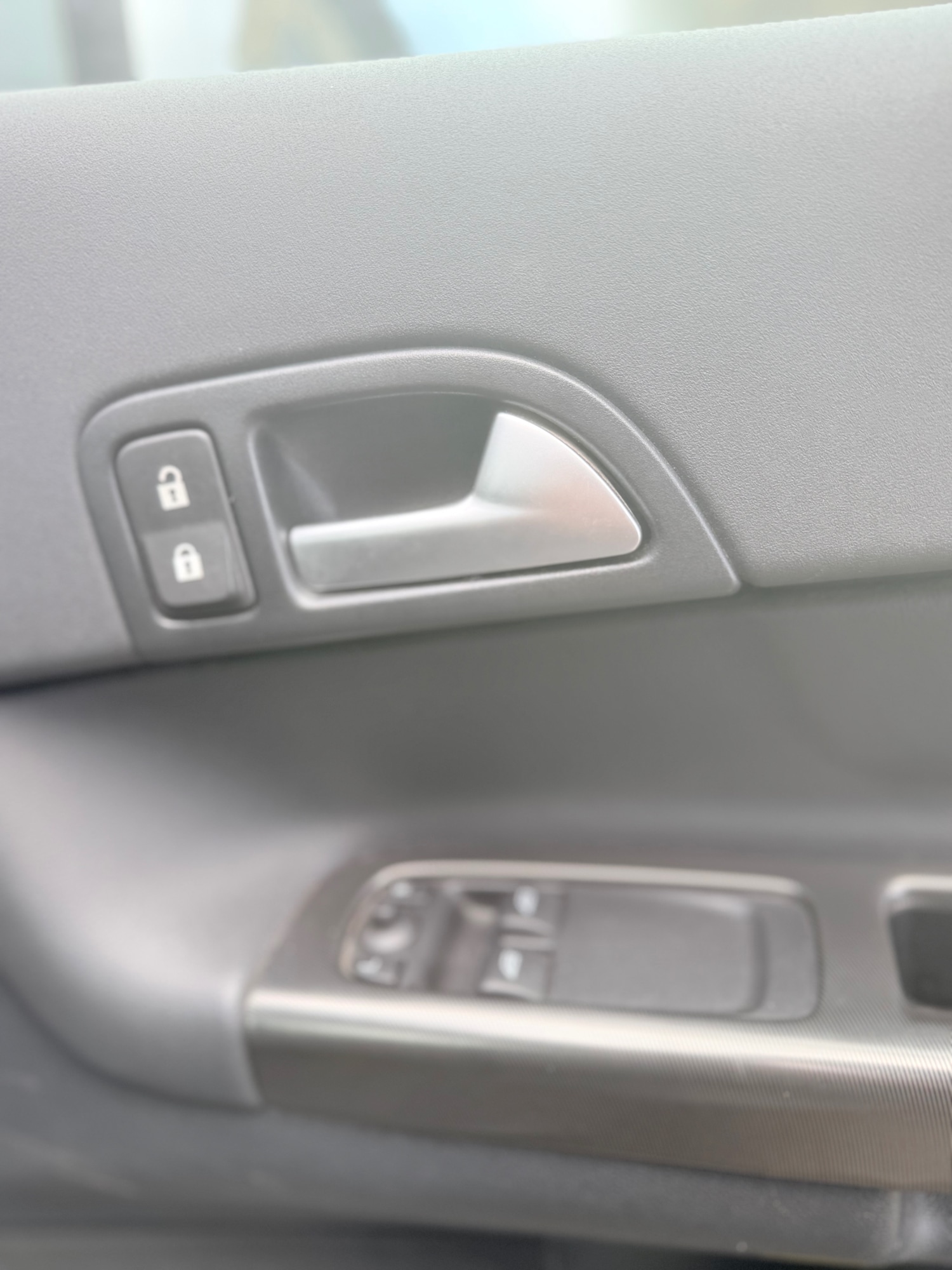 Used Volvo C30 2012 for sale - 78210923: Photo 12