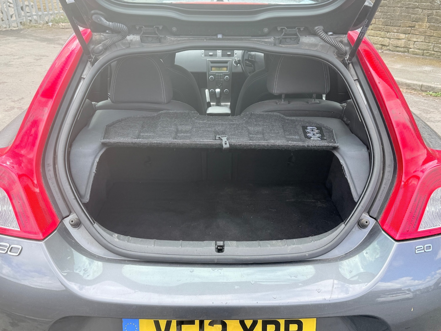 Used Volvo C30 2012 for sale - 78210923: Photo 7