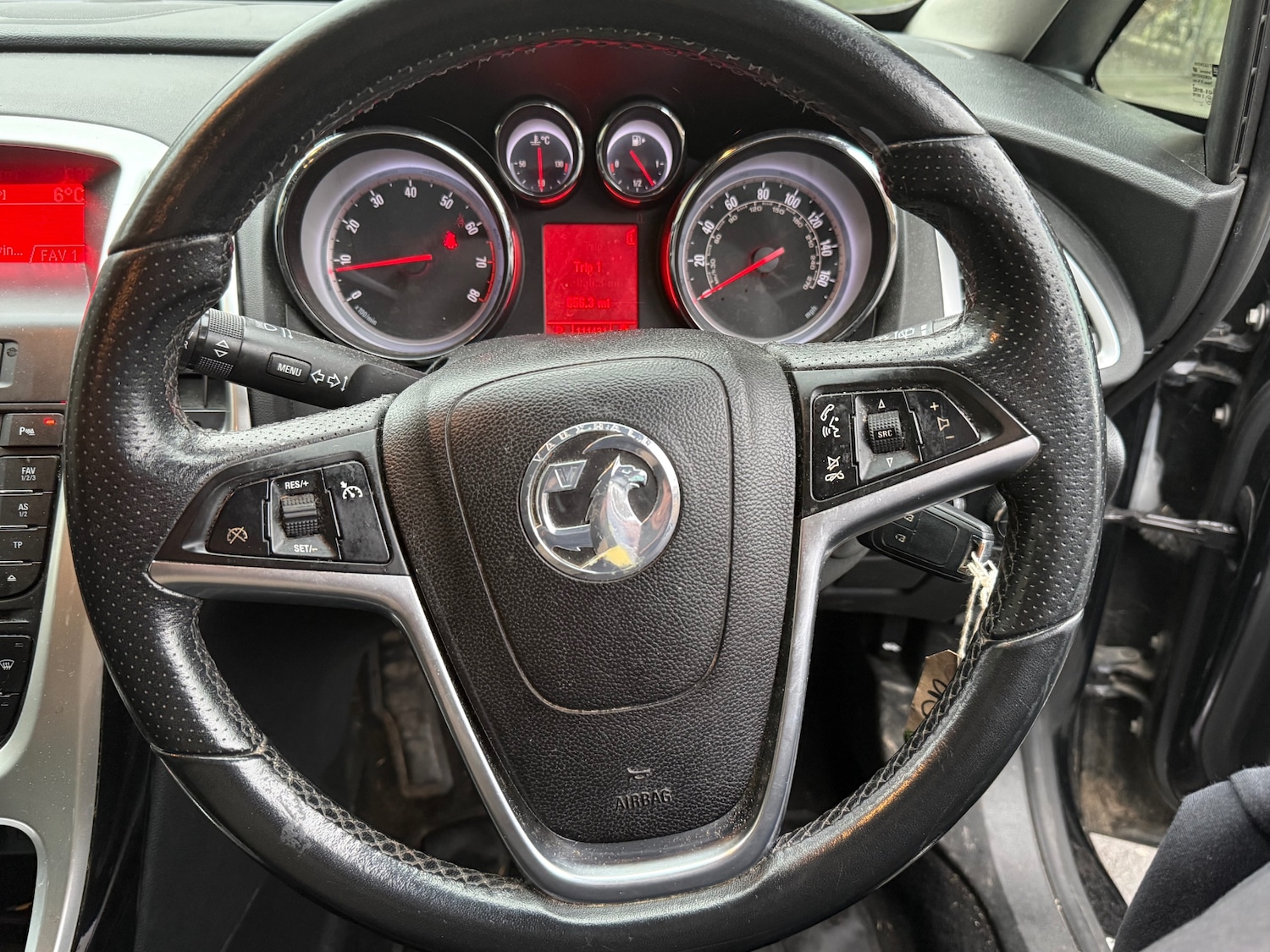 Used Vauxhall Astra 2011 for sale - 77637078: Photo 12