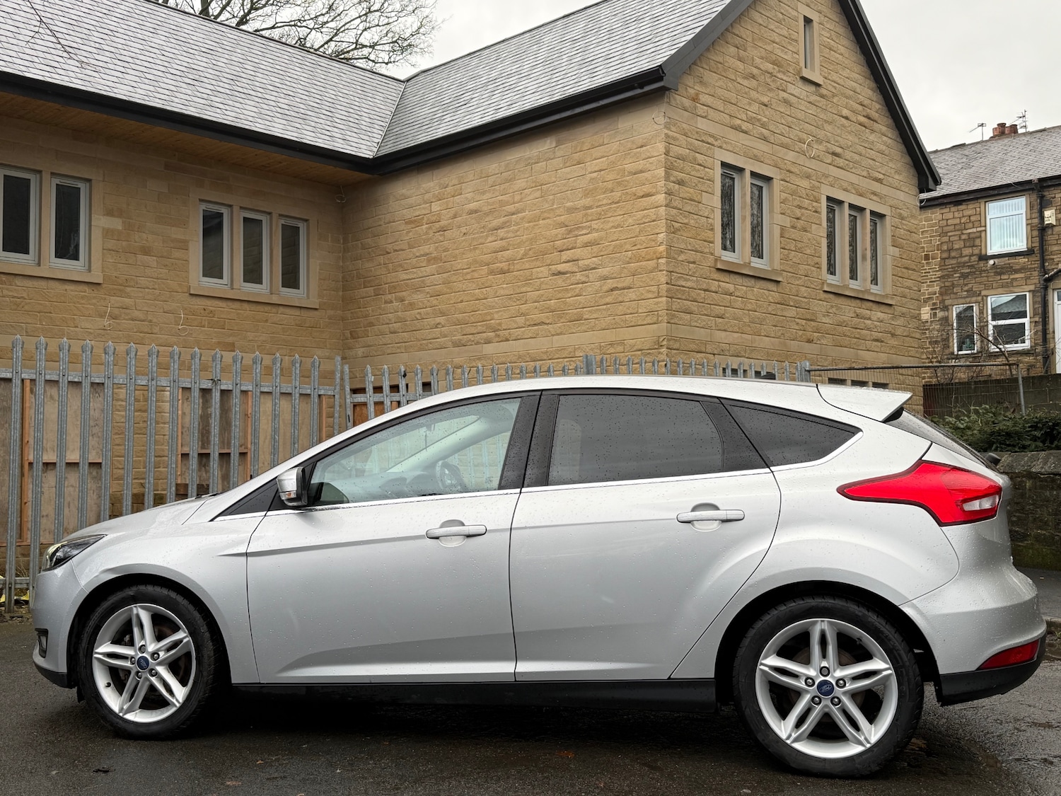 Used Ford Focus 2015 for sale - 77104727: Photo 5