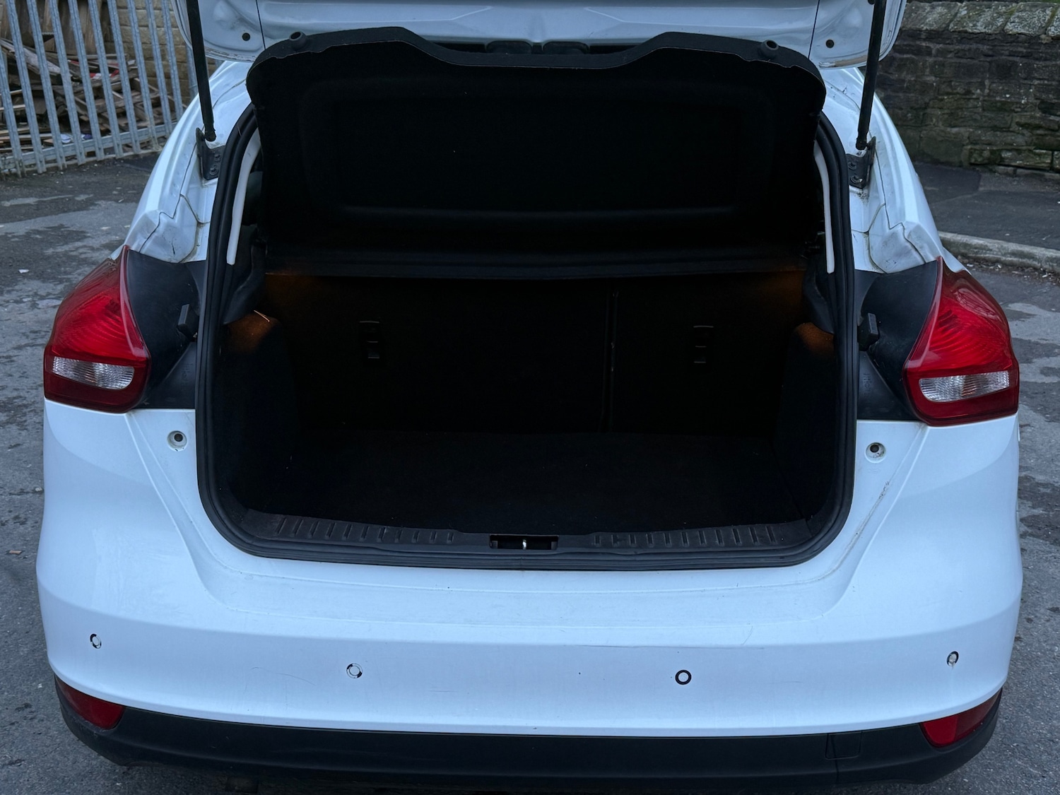 Used Ford Focus 2015 for sale - 77318651: Photo 7