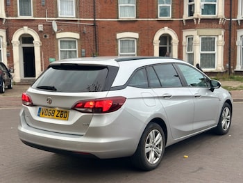 Used Vauxhall Astra 2018 for sale - 78660206: Photo
