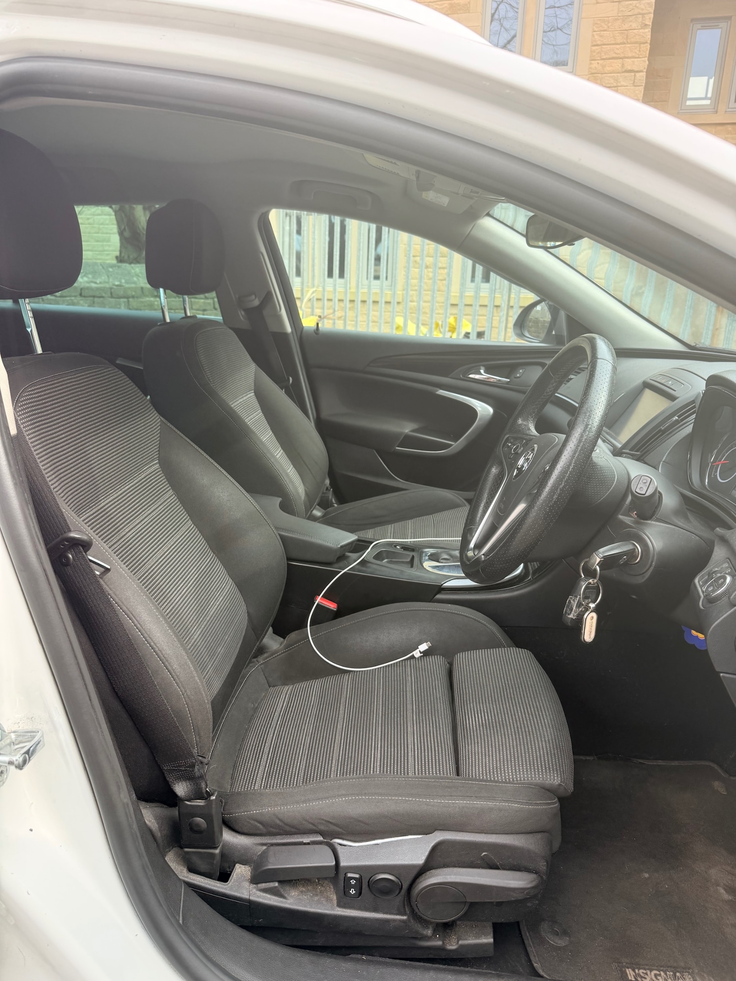 Used Vauxhall Insignia 2015 for sale - 78028030: Photo 15