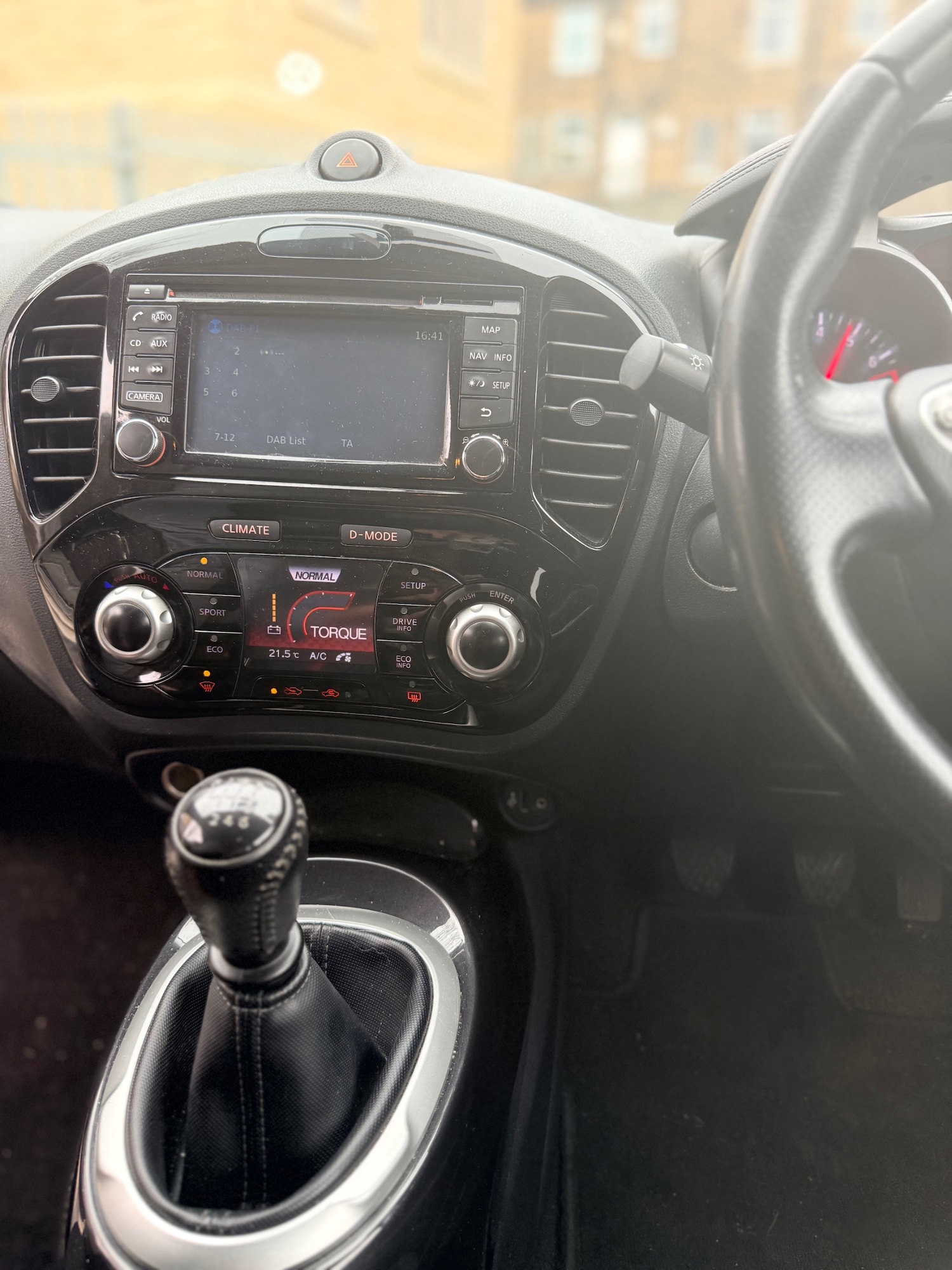 Used Nissan Juke 2015 for sale - 78028042: Photo 17