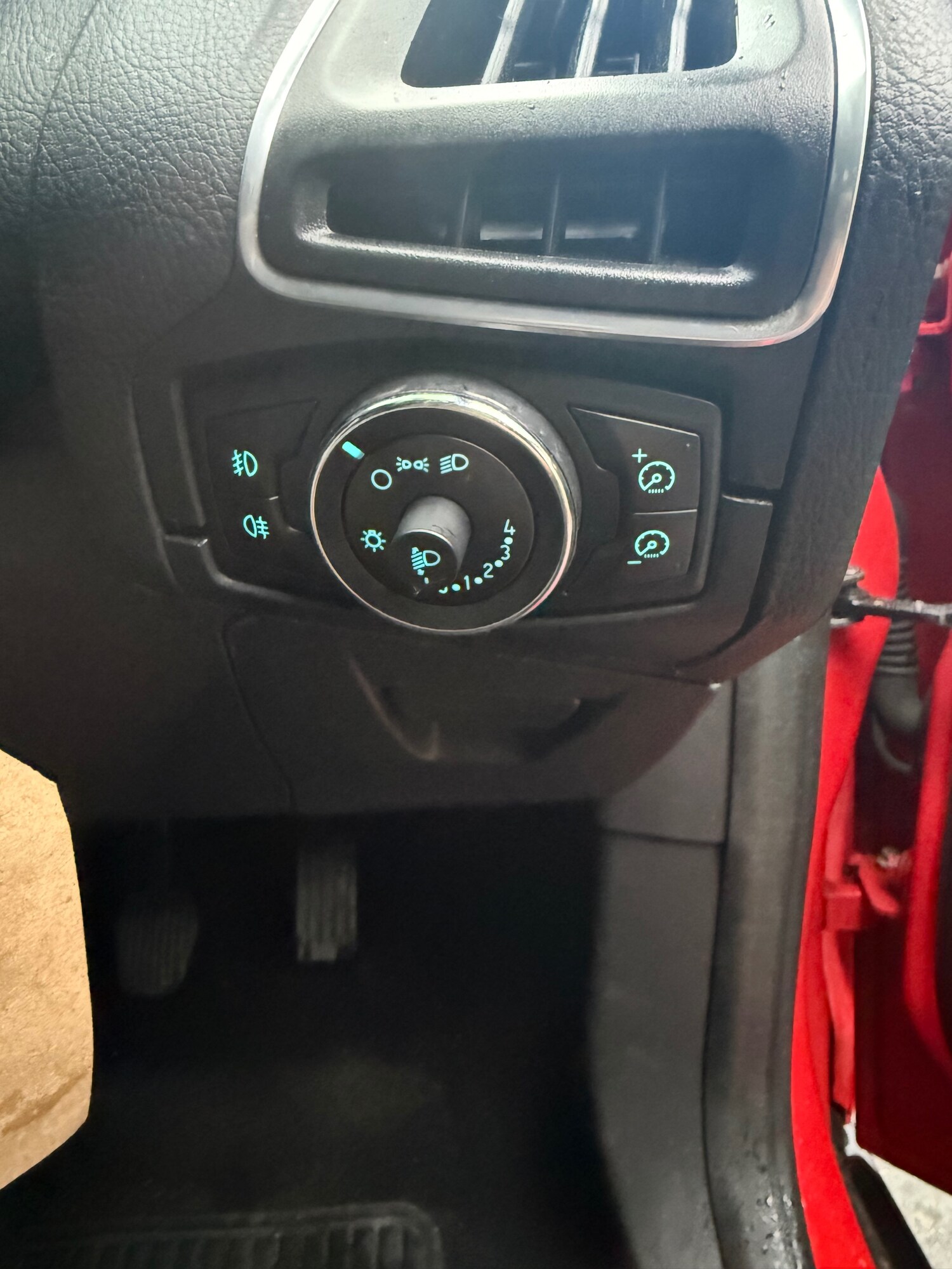 Used Ford Focus 2012 for sale - 77637019: Photo 13