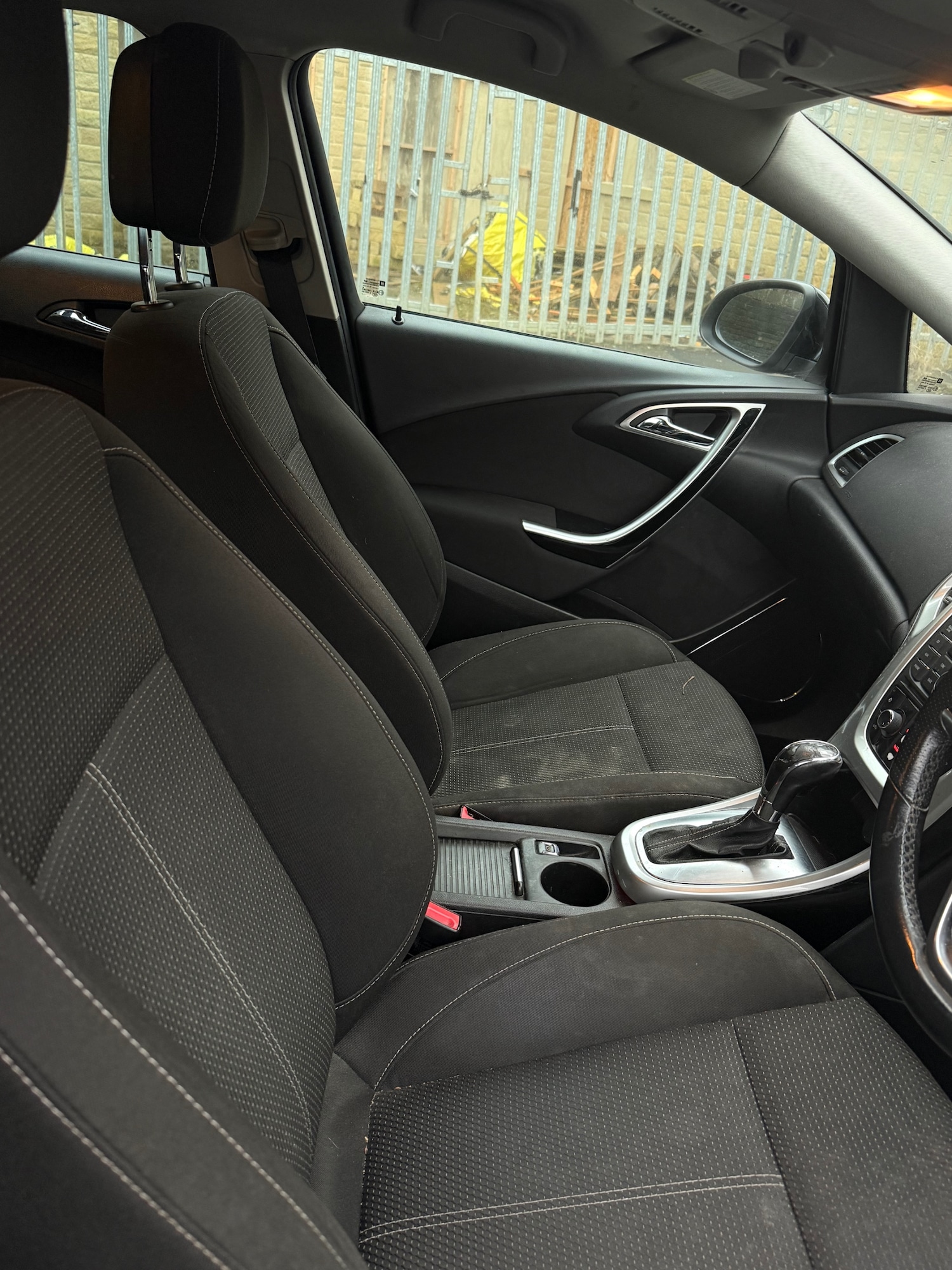 Used Vauxhall Astra 2011 for sale - 77173562: Photo 10