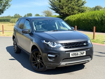 Used Land Rover Discovery Sport 2016 for sale - 79091888: Photo