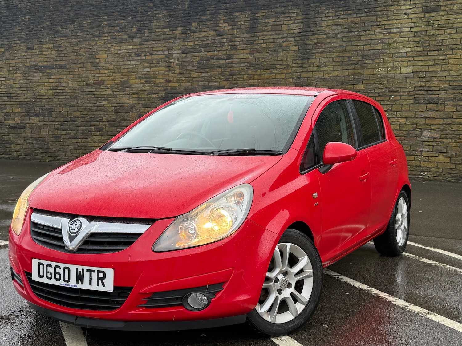 Used Vauxhall Corsa 2010 for sale - 77172977: Photo 2