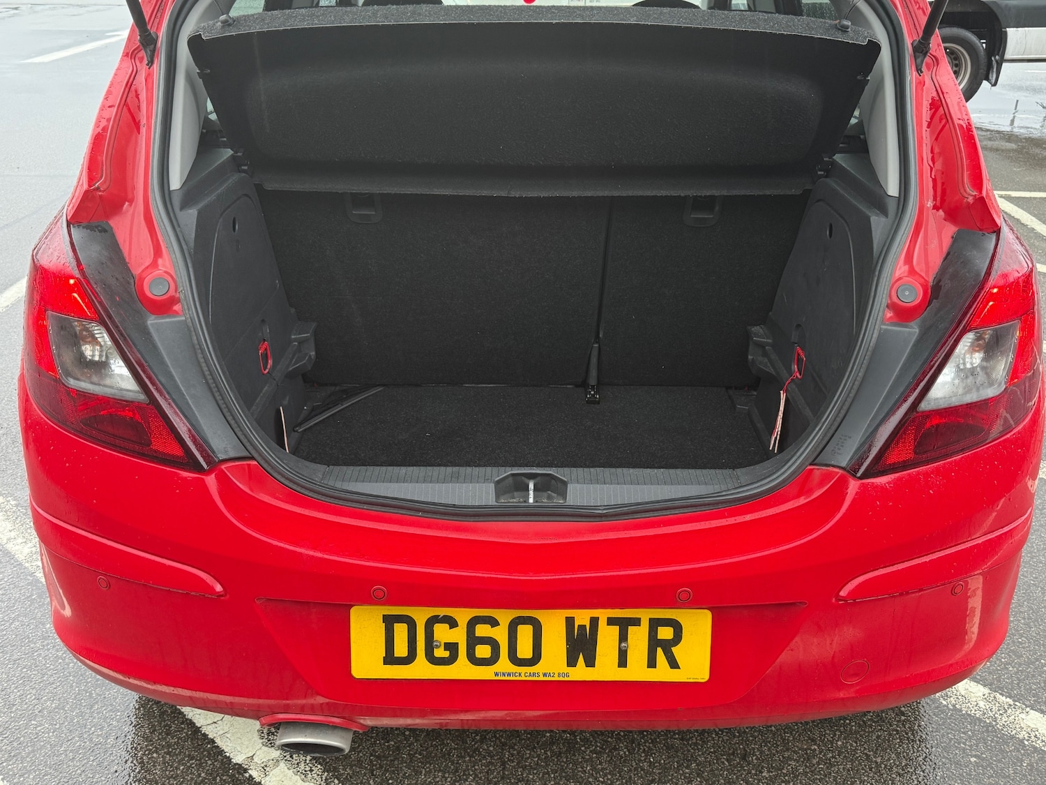 Used Vauxhall Corsa 2010 for sale - 77172977: Photo 4