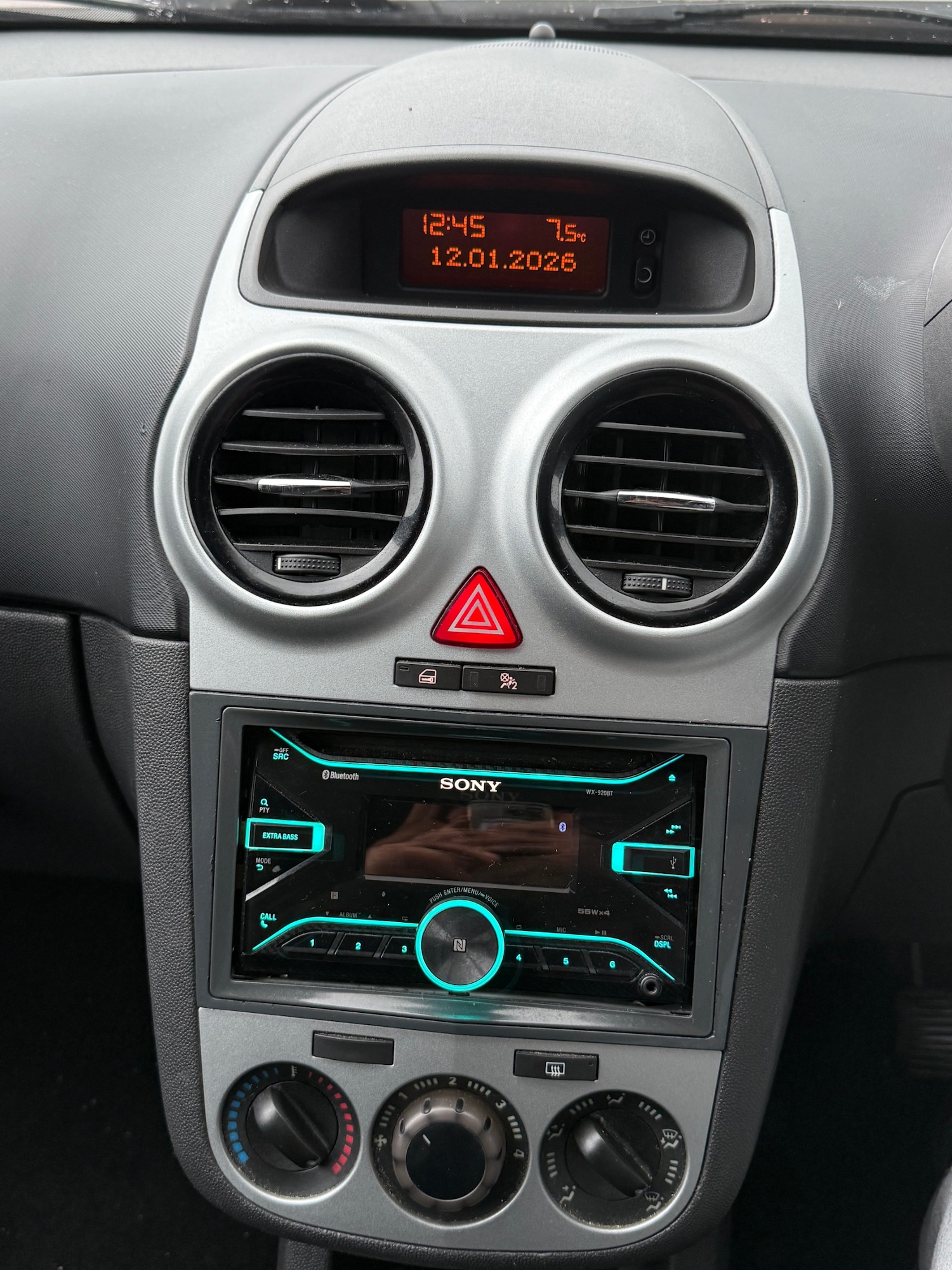 Used Vauxhall Corsa 2010 for sale - 77172977: Photo 7