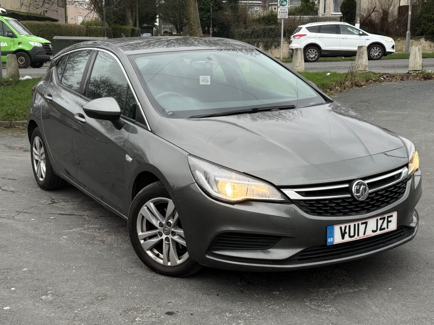 Used Vauxhall Astra 2017 for sale - 77637067: Photo 2