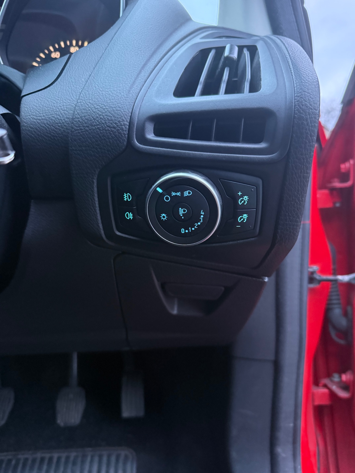 Used Ford Focus 2015 for sale - 77326193: Photo 16