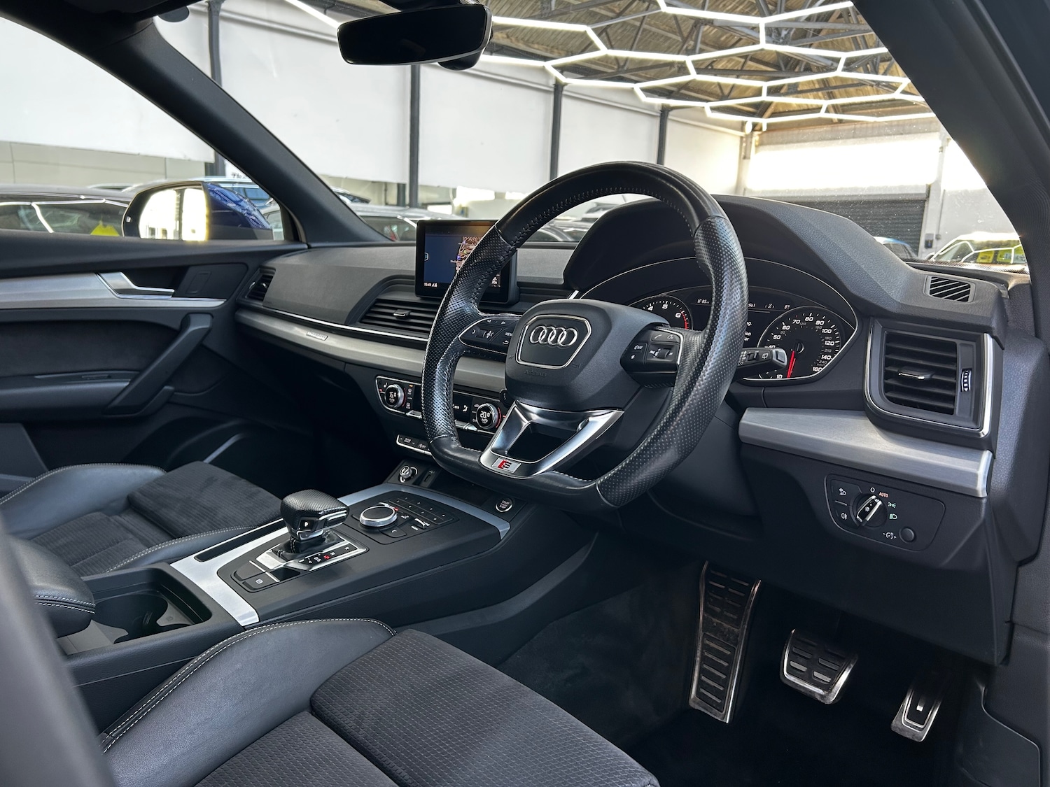 Used Audi Q5 2018 for sale - 76613506: Photo 10