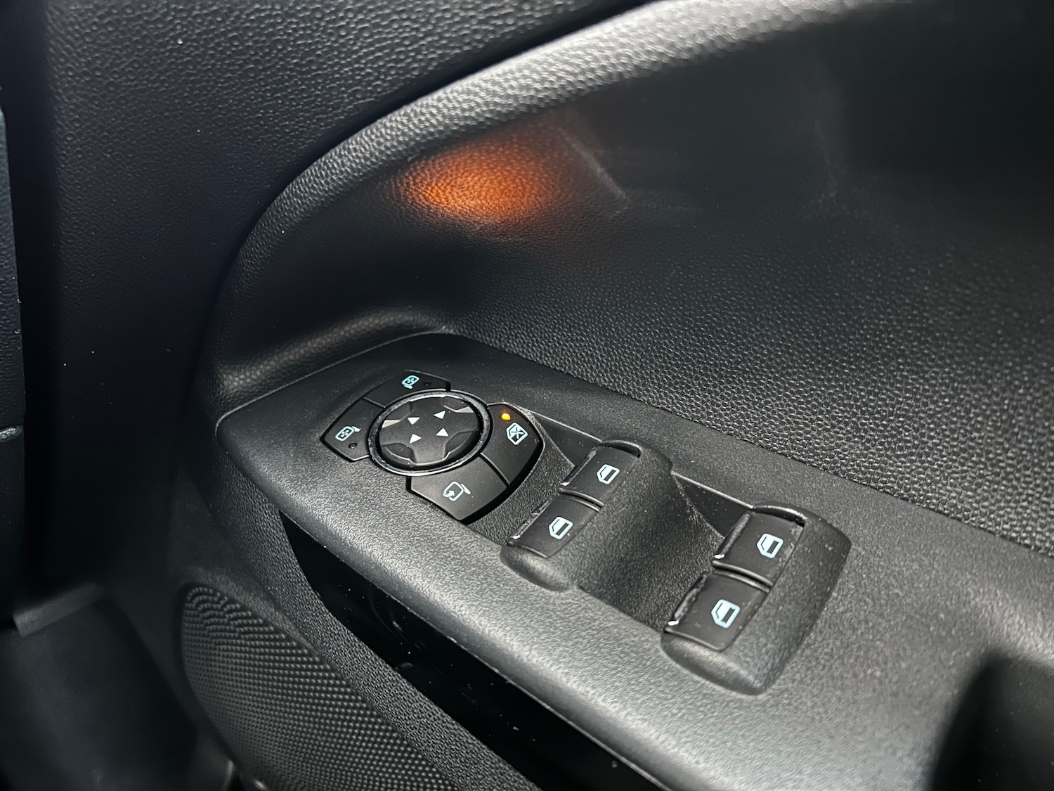 Used Ford Ecosport 2018 for sale - 76613498: Photo 15