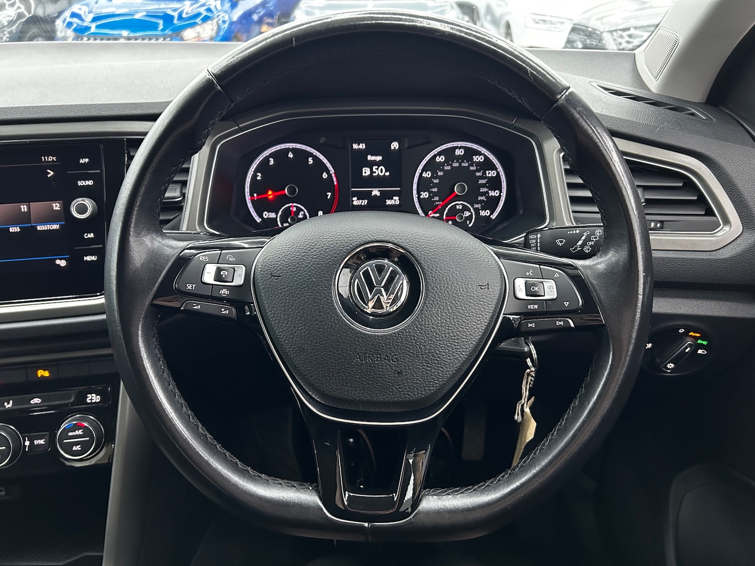 Used Volkswagen T-Roc 2020 for sale - 76613489: Photo 11