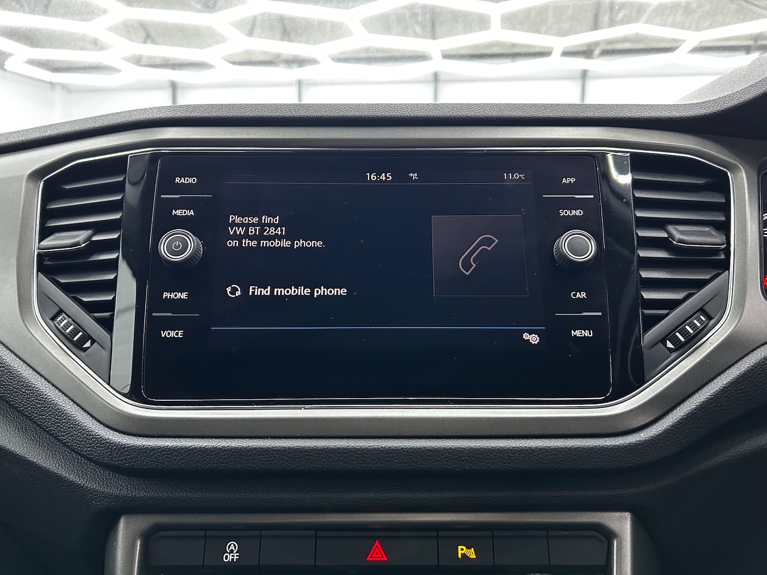 Used Volkswagen T-Roc 2020 for sale - 76613489: Photo 18