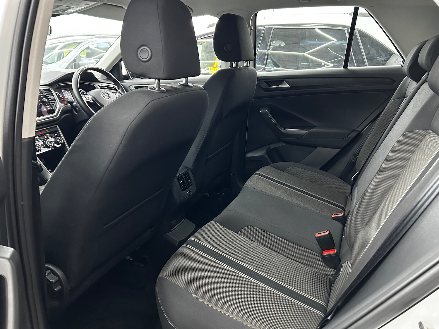 Used Volkswagen T-Roc 2020 for sale - 76613489: Photo 25