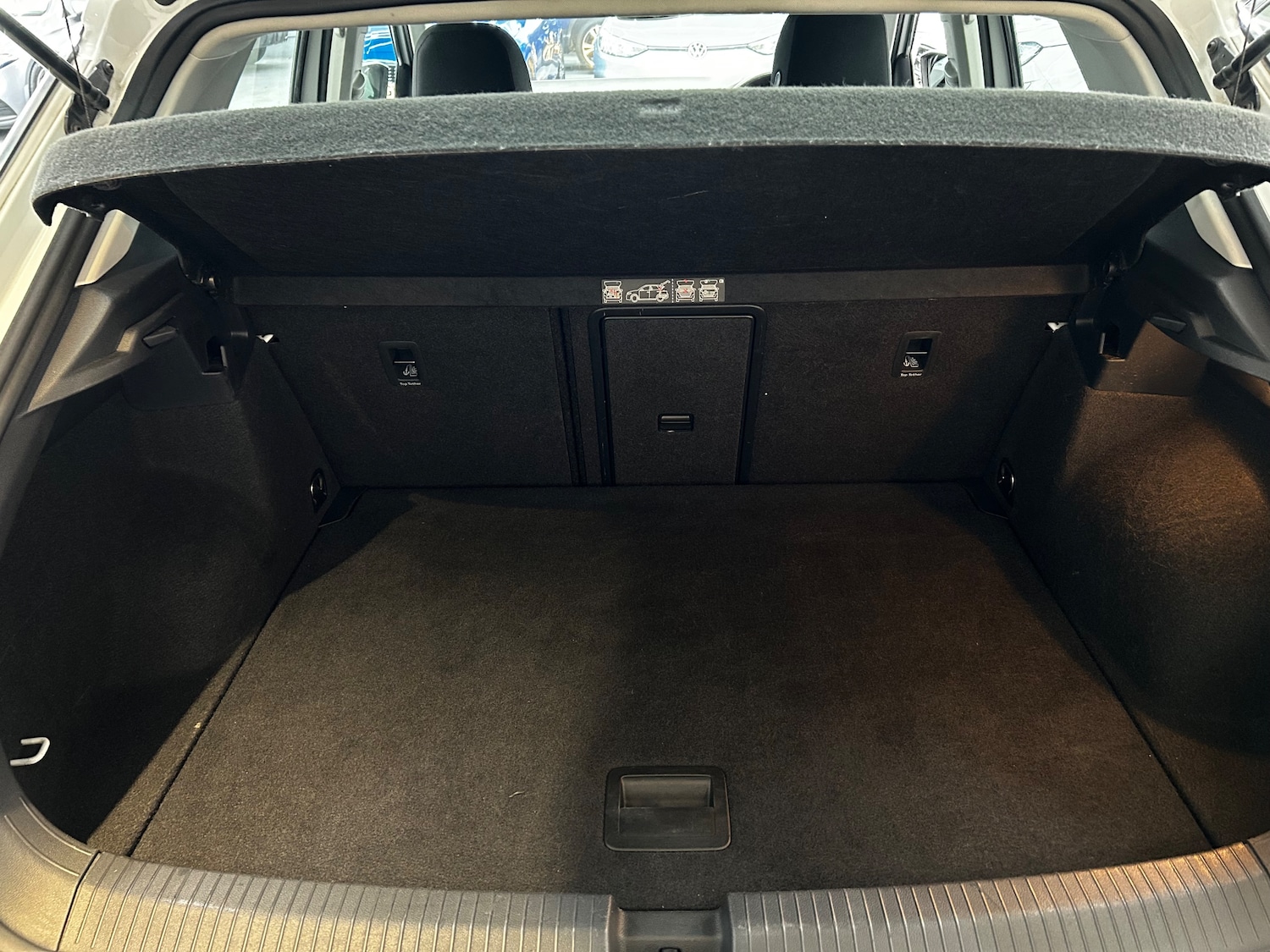 Used Volkswagen T-Roc 2020 for sale - 76613489: Photo 26