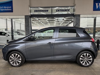 Used Renault Zoe 2022 for sale - 76985653: Photo