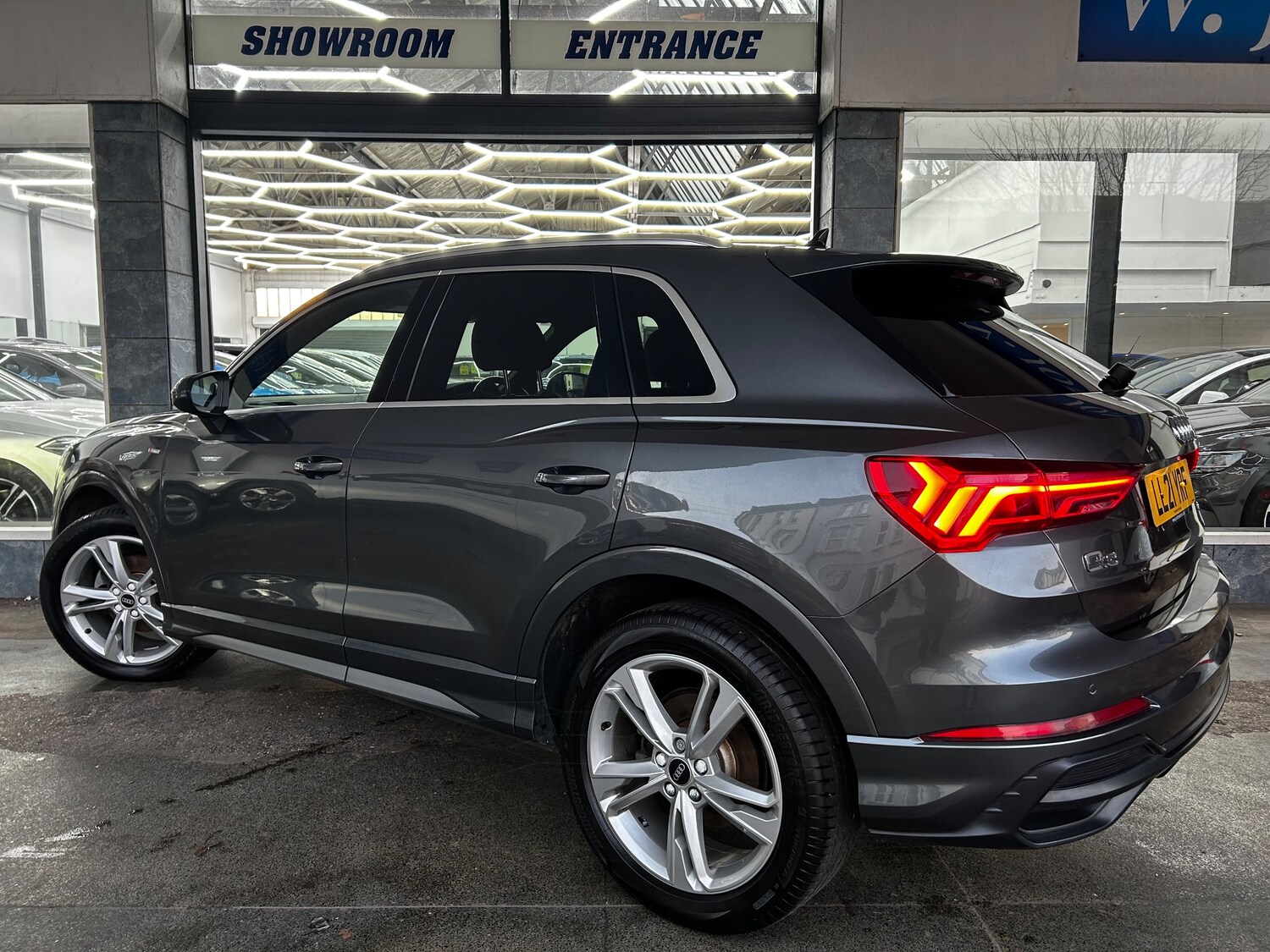 Used Audi Q3 2021 for sale - 76650379: Photo 5