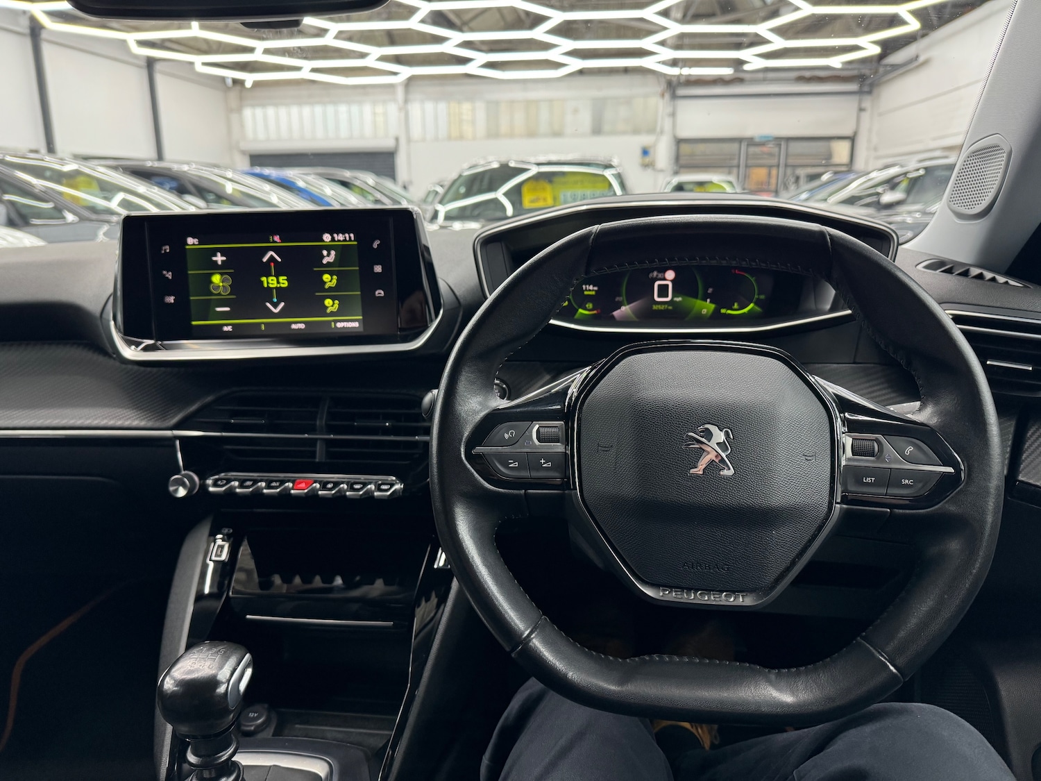 Used Peugeot 2008 2020 for sale - 77043103: Photo 11