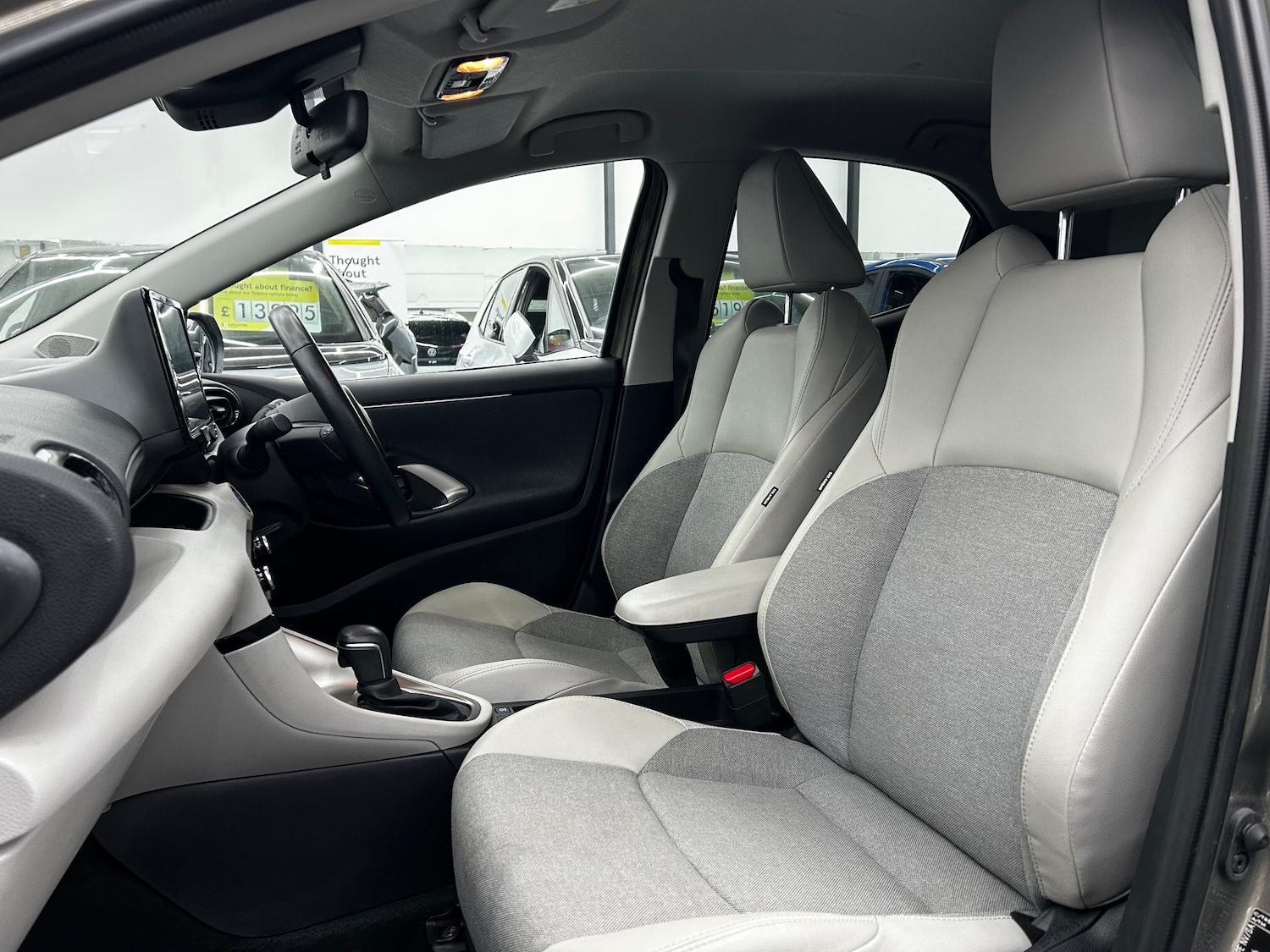 Used Toyota Yaris 2023 for sale - 77013966: Photo 16