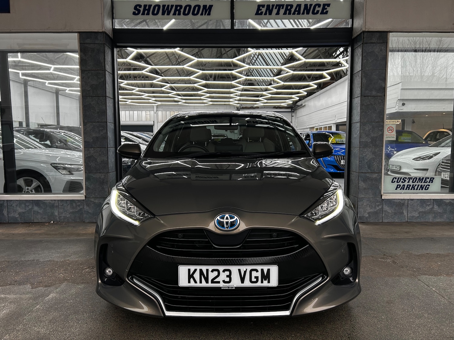 Used Toyota Yaris 2023 for sale - 77013966: Photo 2