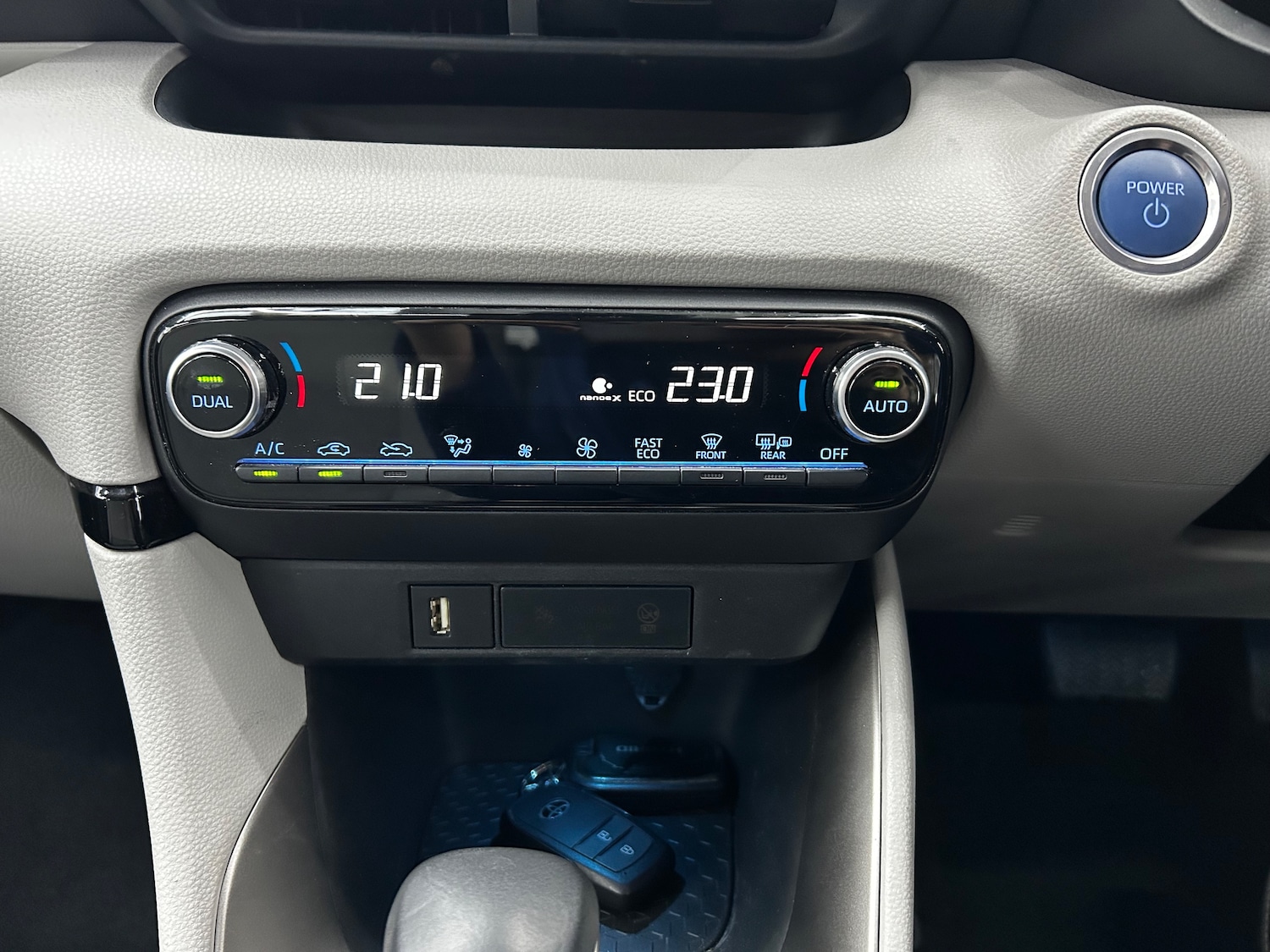 Used Toyota Yaris 2023 for sale - 77013966: Photo 22