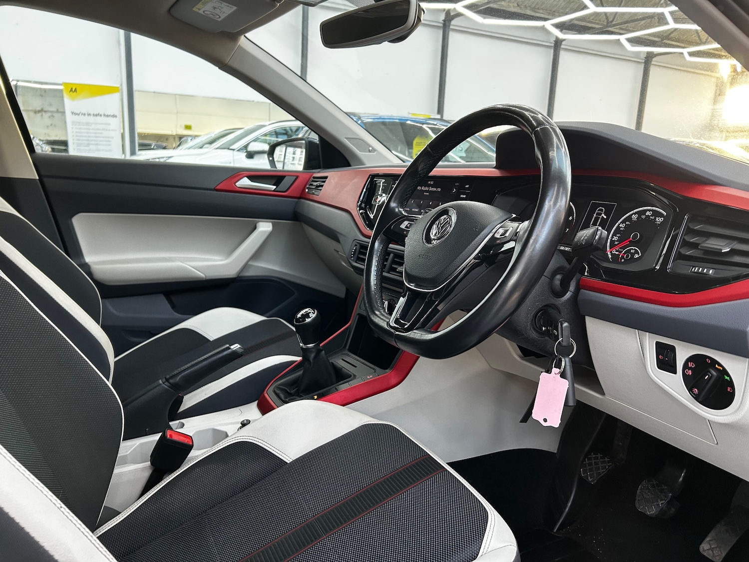 Used Volkswagen Polo 2018 for sale - 76767456: Photo 10