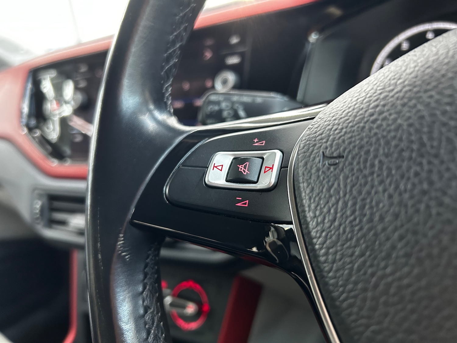 Used Volkswagen Polo 2018 for sale - 76767456: Photo 12