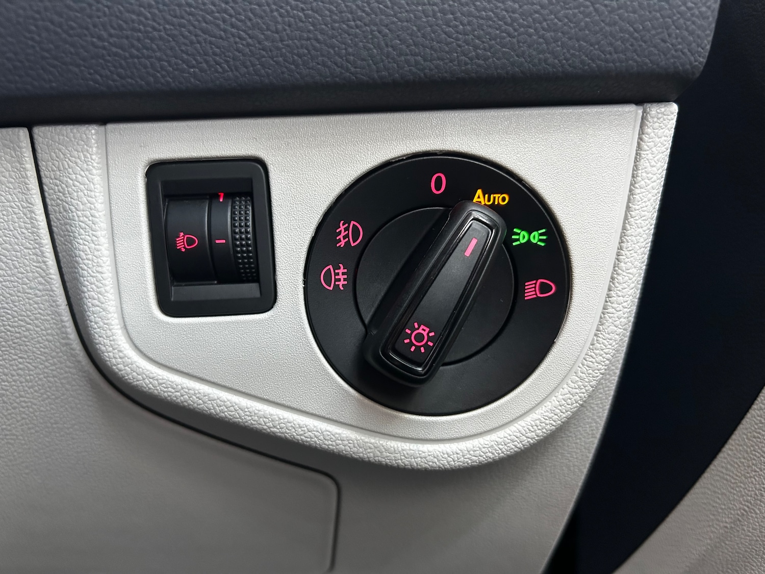 Used Volkswagen Polo 2018 for sale - 76767456: Photo 15