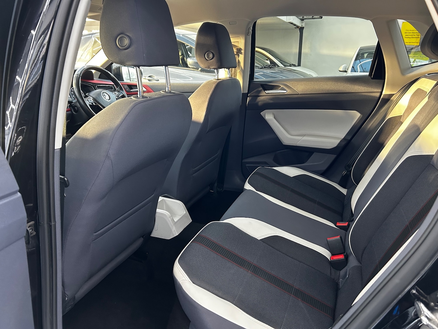 Used Volkswagen Polo 2018 for sale - 76767456: Photo 27