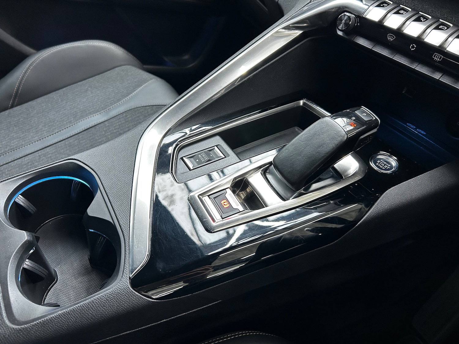 Used Peugeot 3008 2020 for sale - 77703310: Photo 27