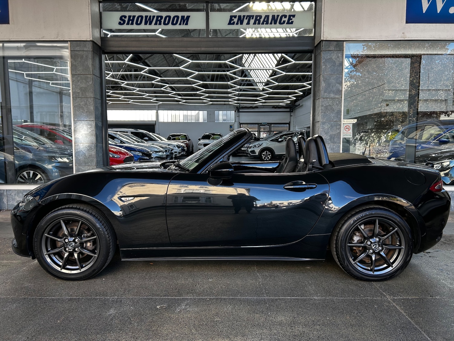 Used Mazda MX-5 2016 for sale - 76613478: Photo 4