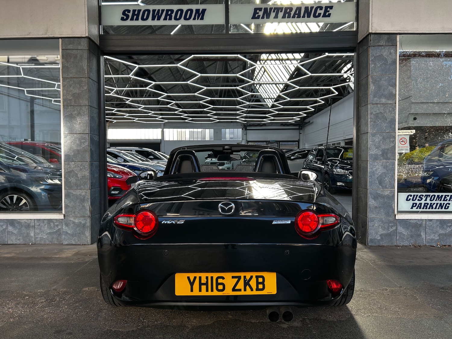 Used Mazda MX-5 2016 for sale - 76613478: Photo 6